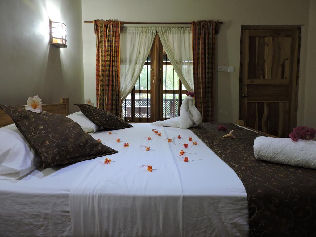 Coco Bay - Arugam Bay Hotel Buitenkant foto