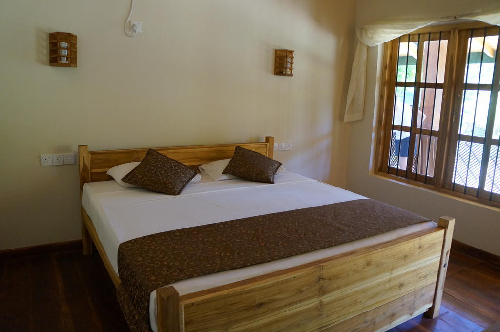 Coco Bay - Arugam Bay Hotel Buitenkant foto