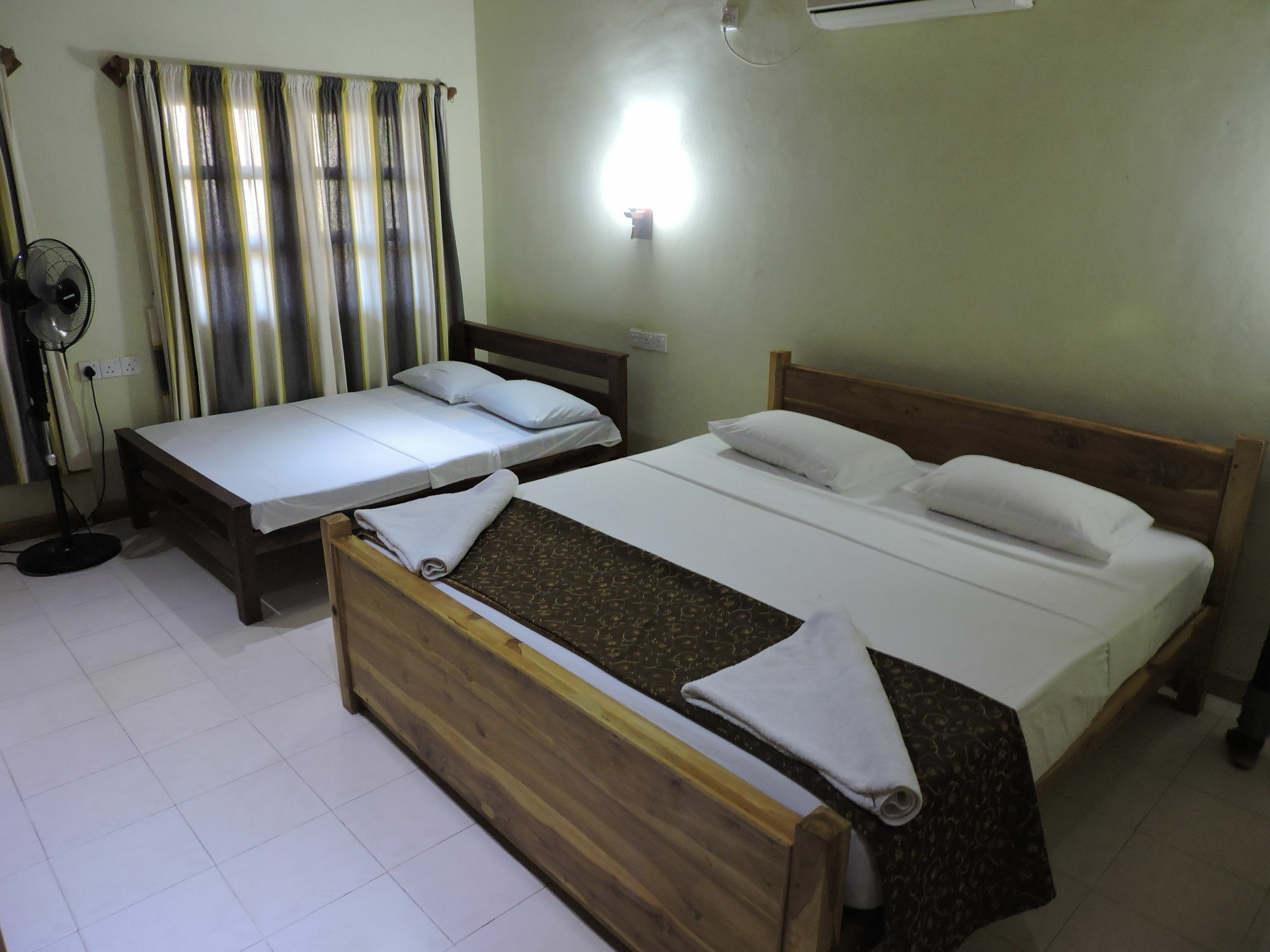 Coco Bay - Arugam Bay Hotel Buitenkant foto
