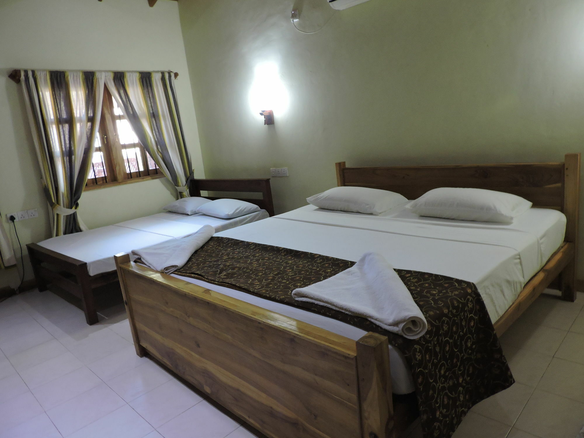 Coco Bay - Arugam Bay Hotel Buitenkant foto